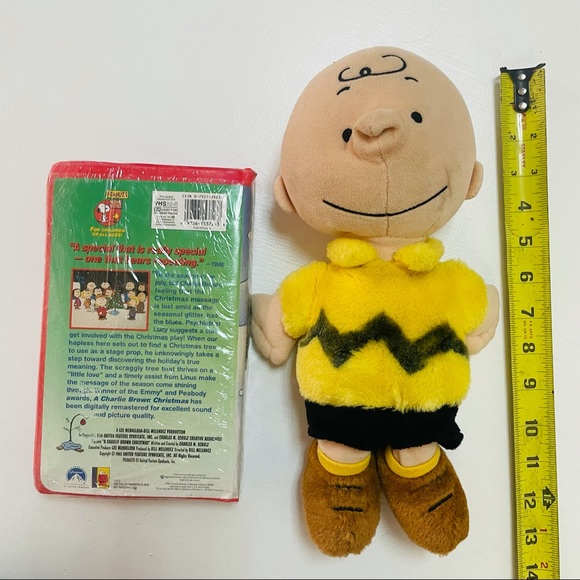 Charlie Brown  and VHS - Picture 7 of 7